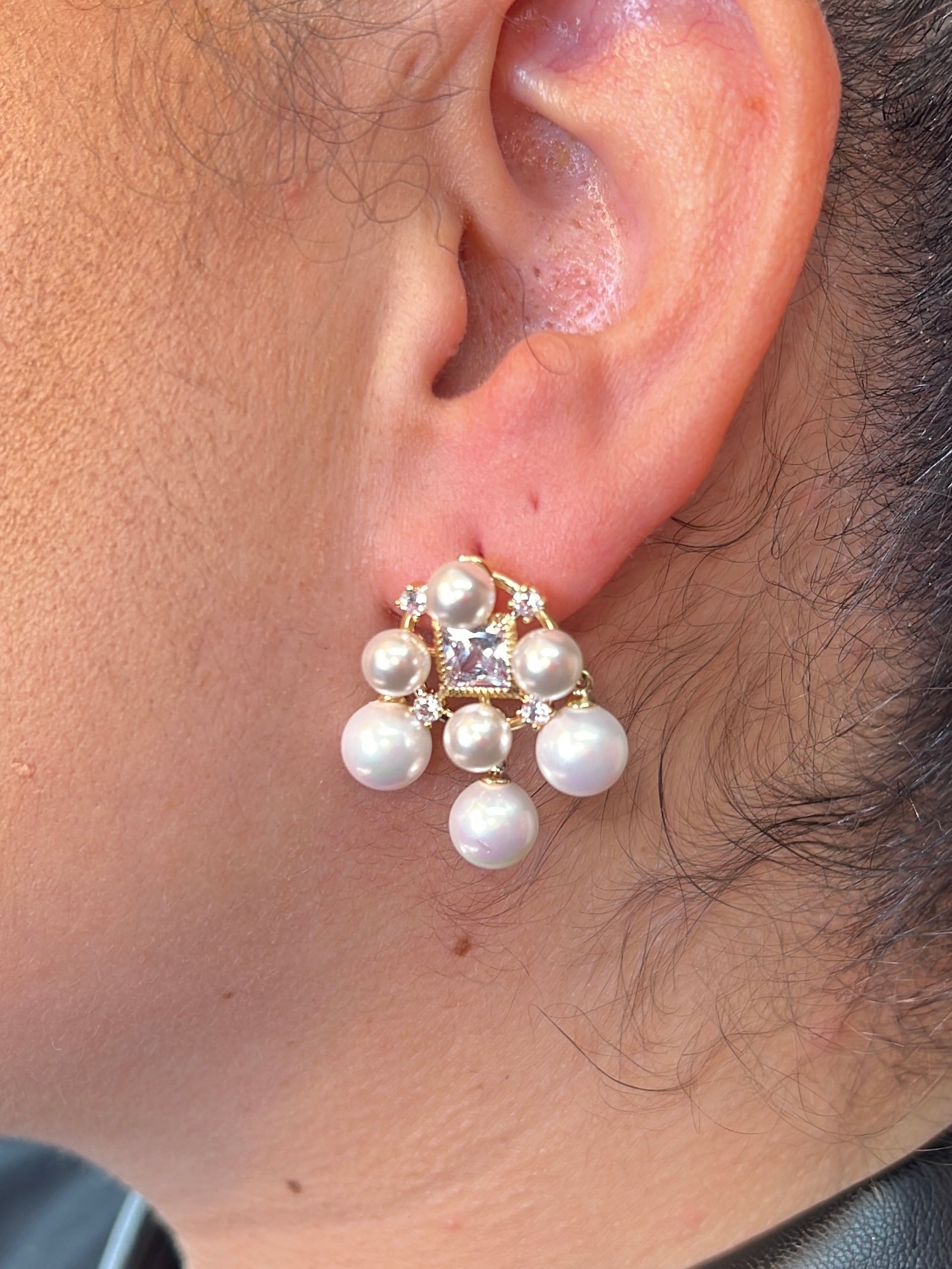 Pena Stud Earrings